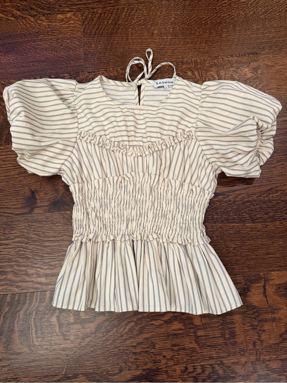 En Saison Azra Puff-Sleeve Peplum Top - Picture 5 of 6